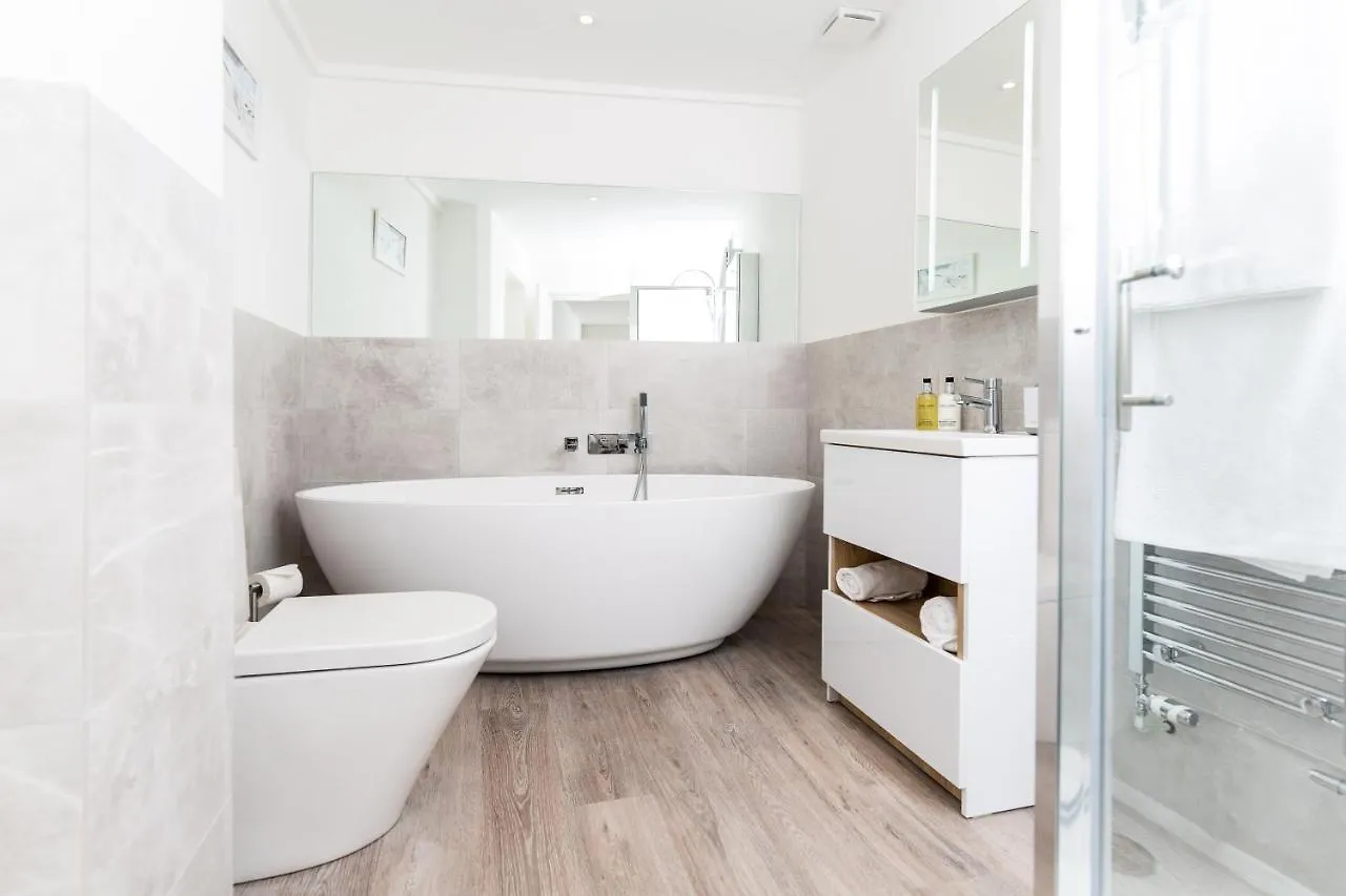 Elizabeth Flat 5 - By Luxury Apartments Cheltenham