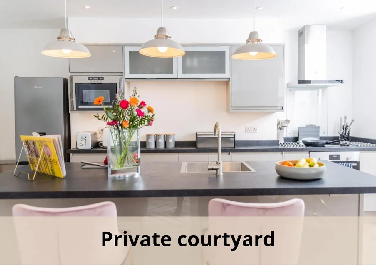 Elizabeth Flat 5 - By Luxury Apartments Cheltenham